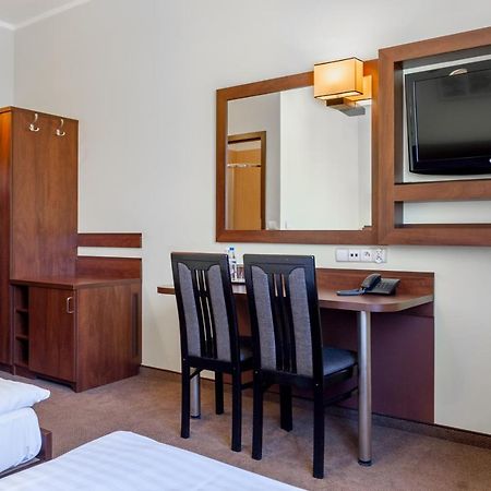 Hotel Mikulski Gliwice Exteriör bild